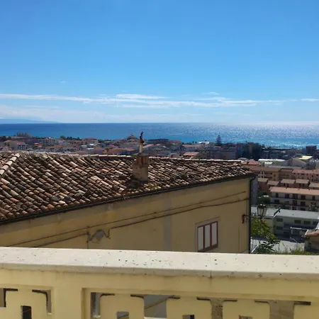 A Casa Di Anna - Vista Mare Nel Centro Storico شقة أمانتيا