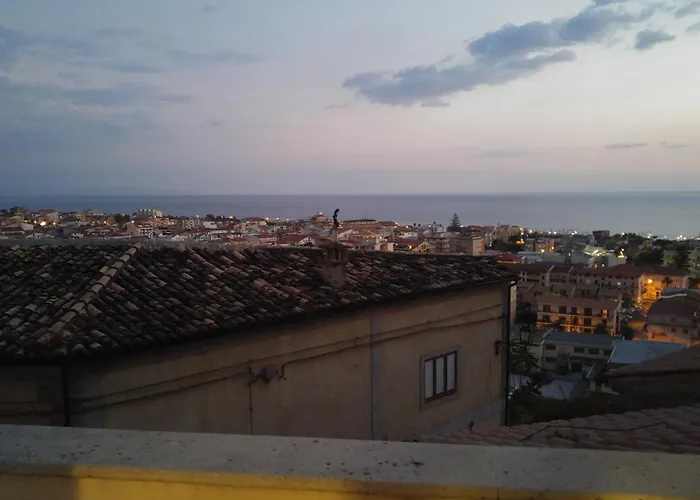 A Casa Di Anna - Vista Mare Nel Centro Storico Amantea